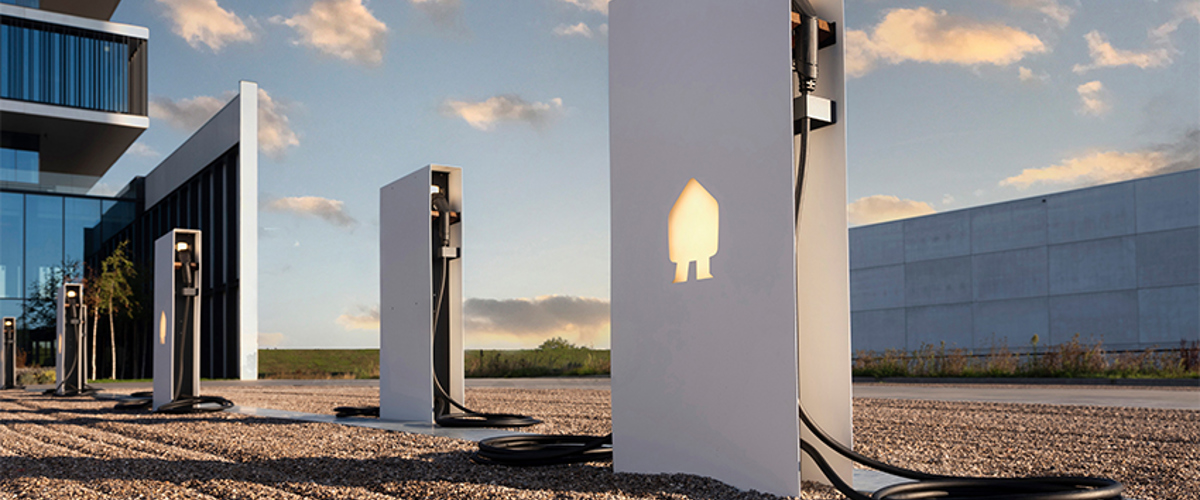 ®Smappee 58 Smappee Base Station With Blue Sky - Fleet Facilities